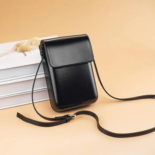 Fashion PU leather shoulder bag for women.