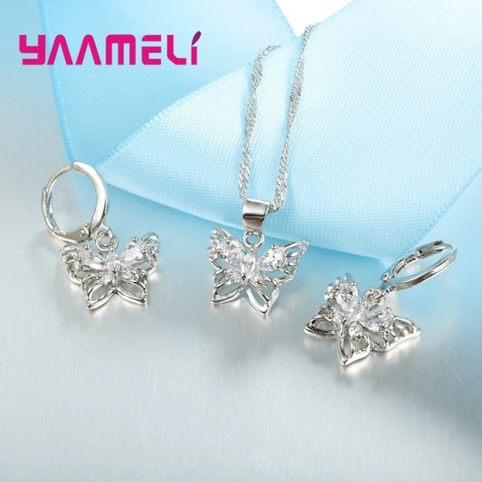 A stunning 925 sterling silver jewelry set