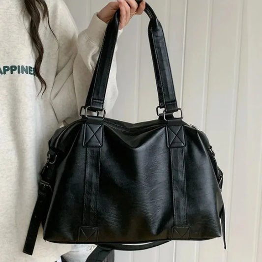 Leather tote bag for women.
